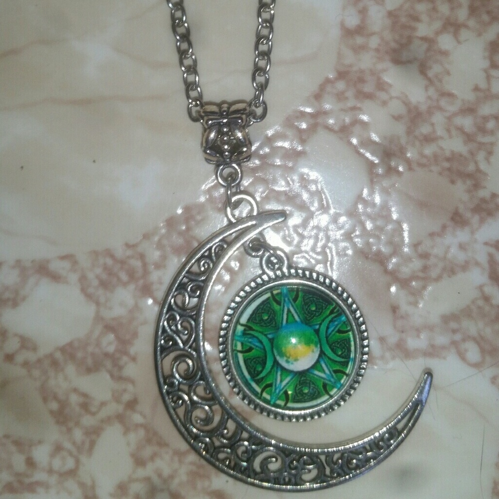BEAUTIFUL MOON NECKLACE